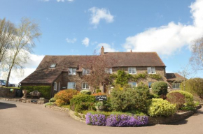Гостиница Steppes Farm Cottages  Монмаут